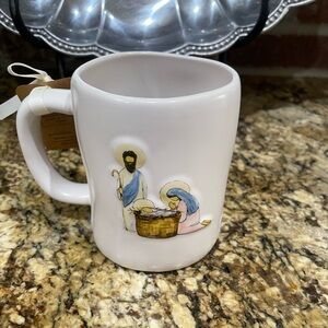 Rae Dunn 19.5 ounce 3d Holy Family JOY TO THE WORLD mug Brand new!